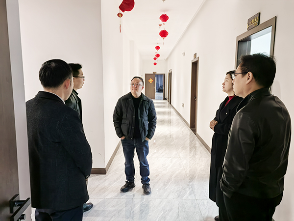 新春慰问鼓干劲 凝心聚力启新程